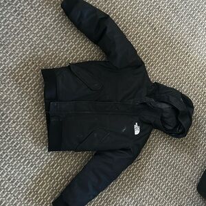 Like new, my son outgrew it within 1 season!